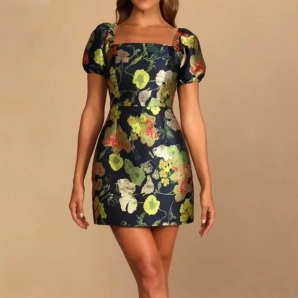 Lulus Dresses & Skirts - Lulu’s blue floral mini dress size medium